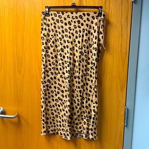 LEOPARD 🐆 midi skirt NWT